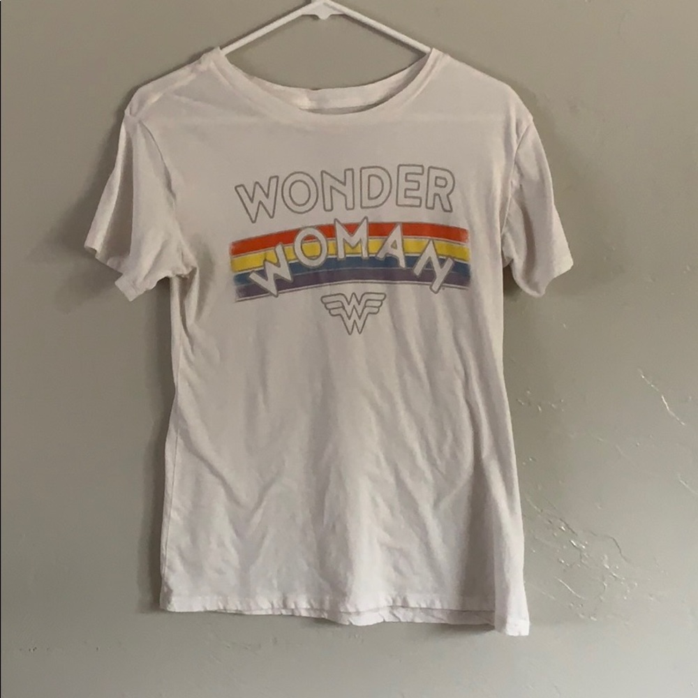 Women’s Wonder Woman T-Shirt Size XS COMFY